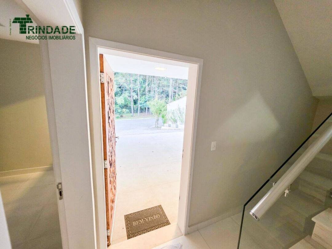 Casa com 4 dormitórios, 297 m², foto 11 de 68