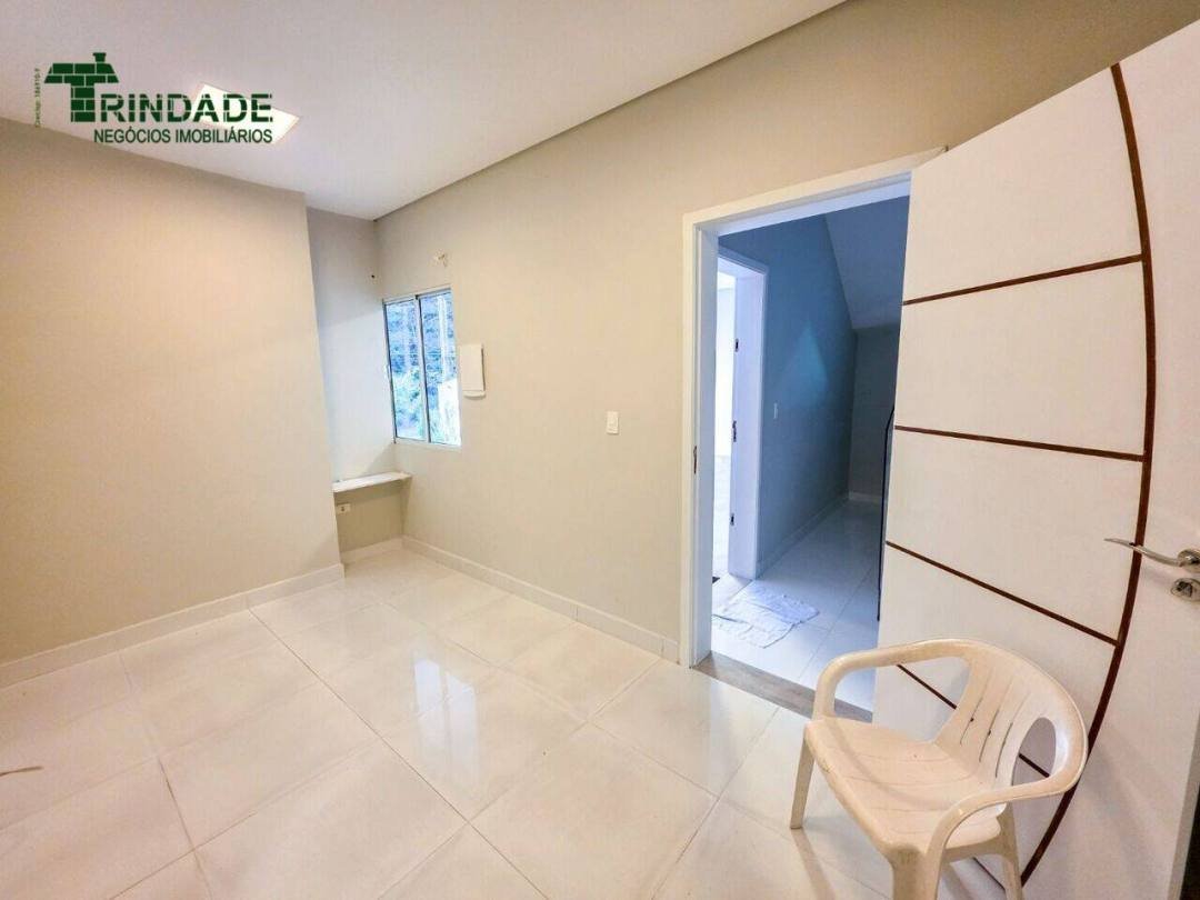 Casa com 4 dormitórios, 297 m², foto 13 de 68