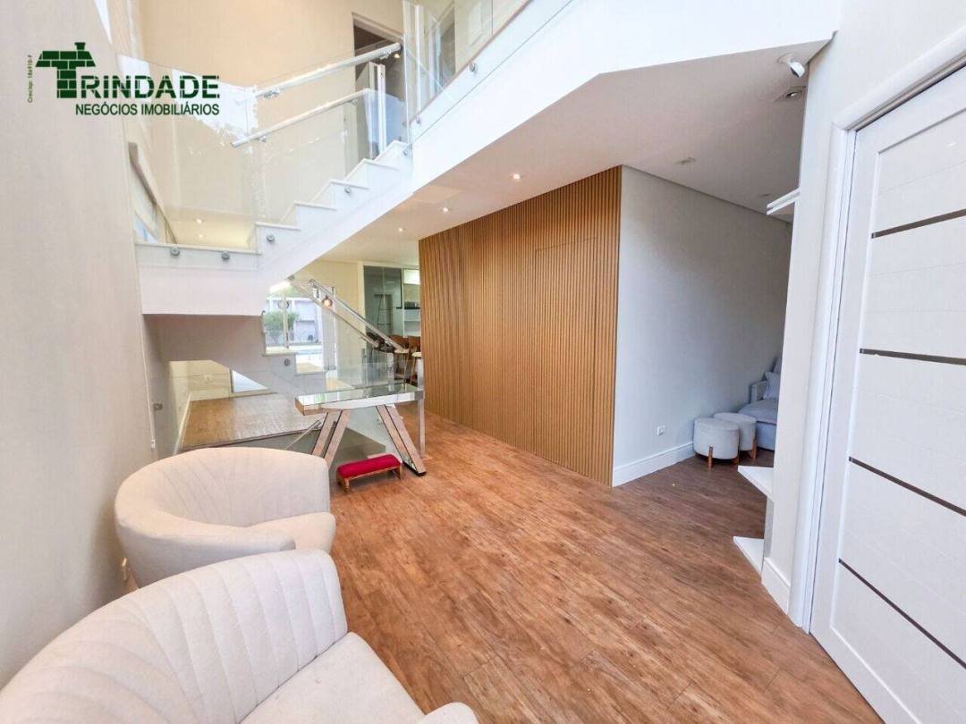 Casa com 4 dormitórios, 297 m², foto 18 de 68
