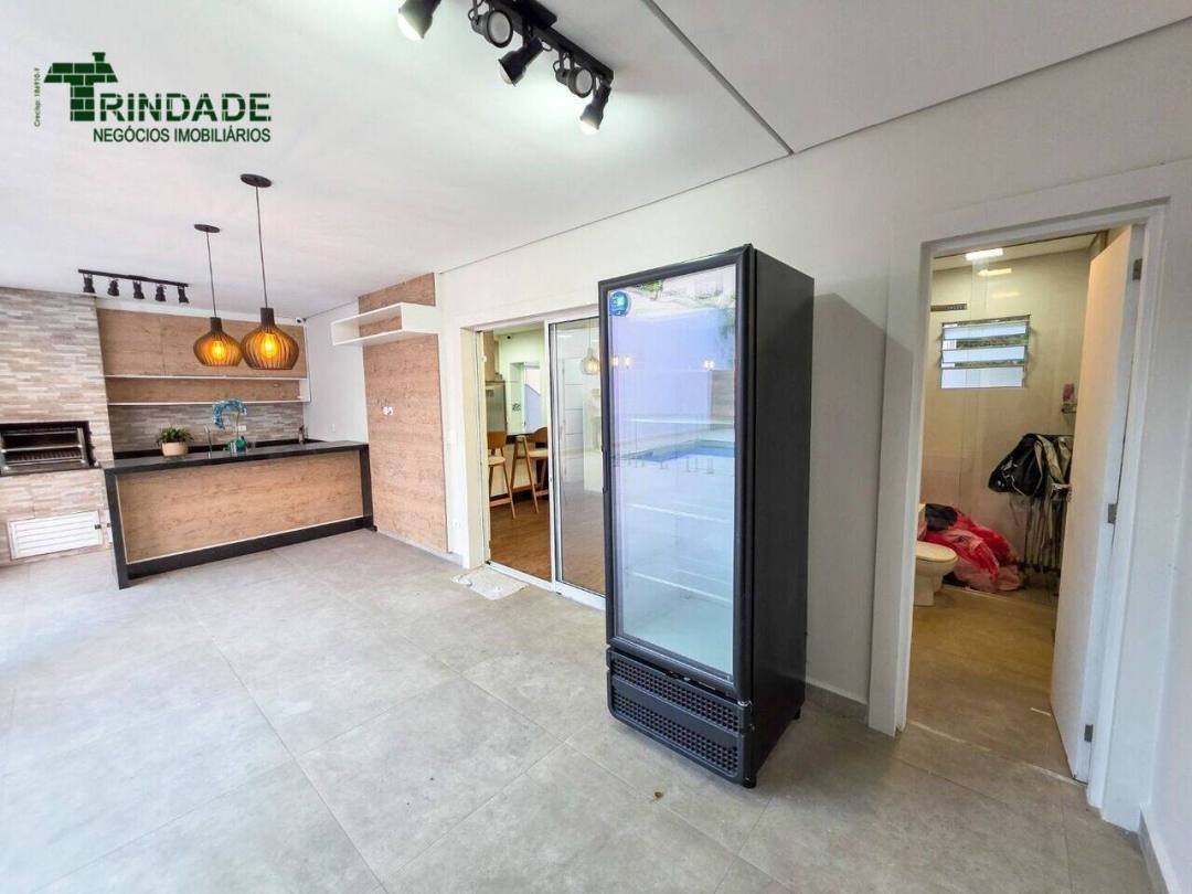Casa com 4 dormitórios, 297 m², foto 28 de 68