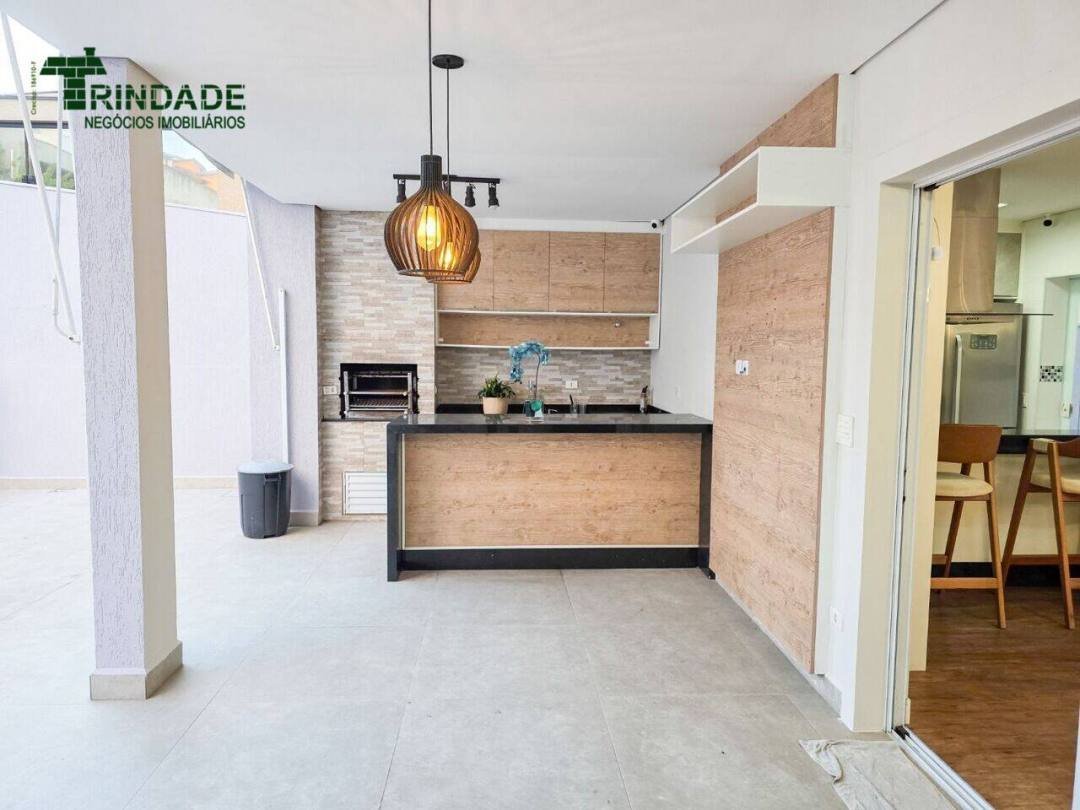 Casa com 4 dormitórios, 297 m², foto 29 de 68