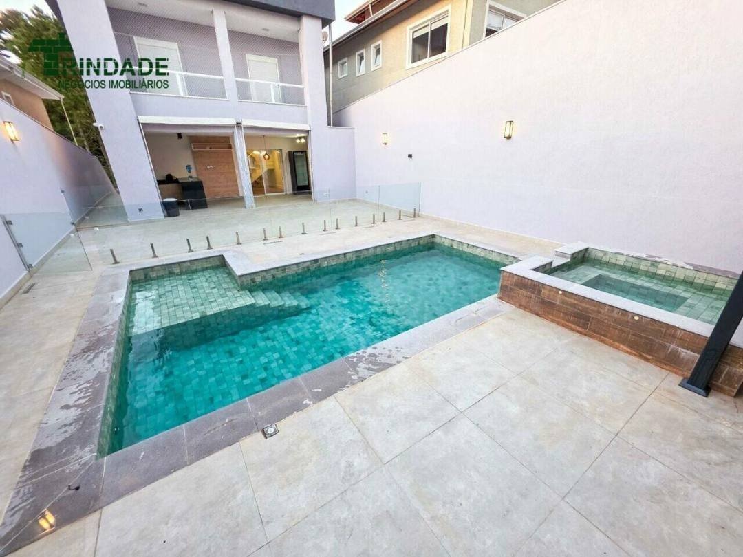 Casa com 4 dormitórios, 297 m², foto 37 de 68