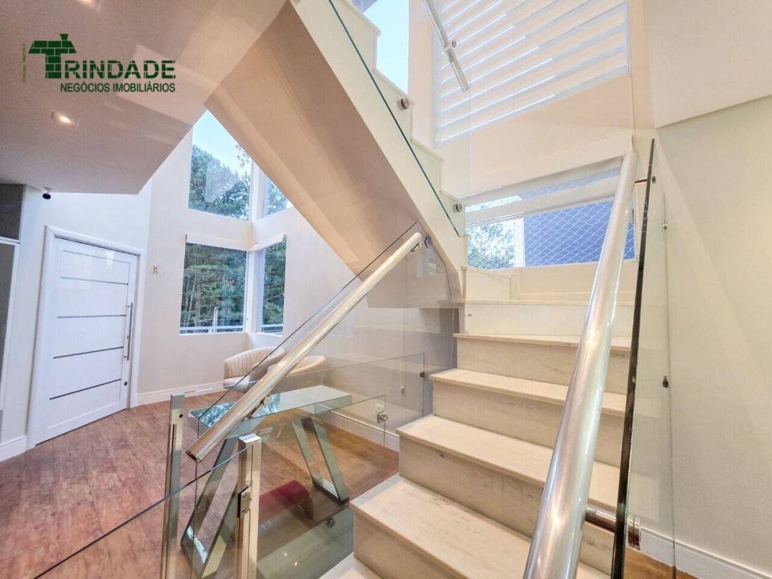 Casa com 4 dormitórios, 297 m², foto 38 de 68