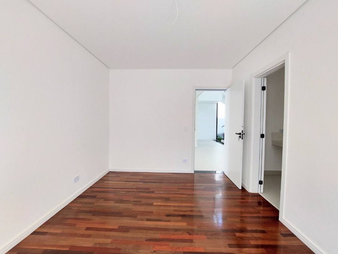 Casa de 377 m² Granja Viana, foto 24 de 71