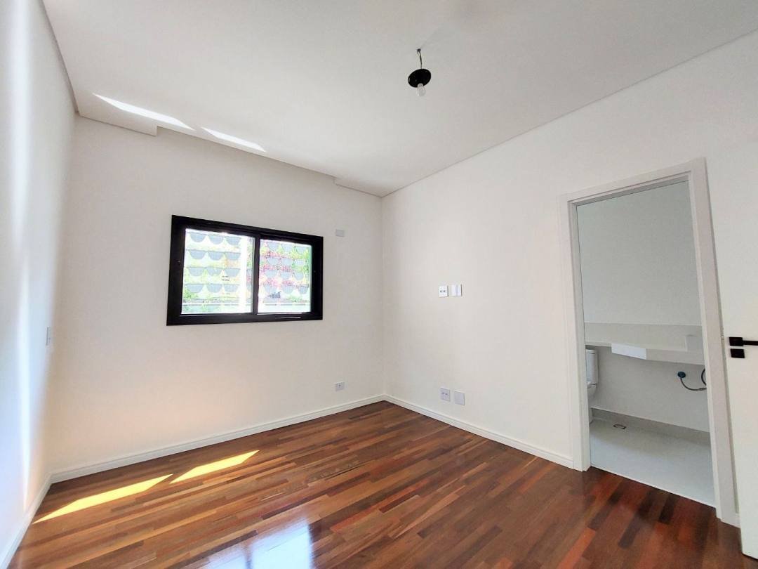 Casa de 377 m² Granja Viana, foto 37 de 71