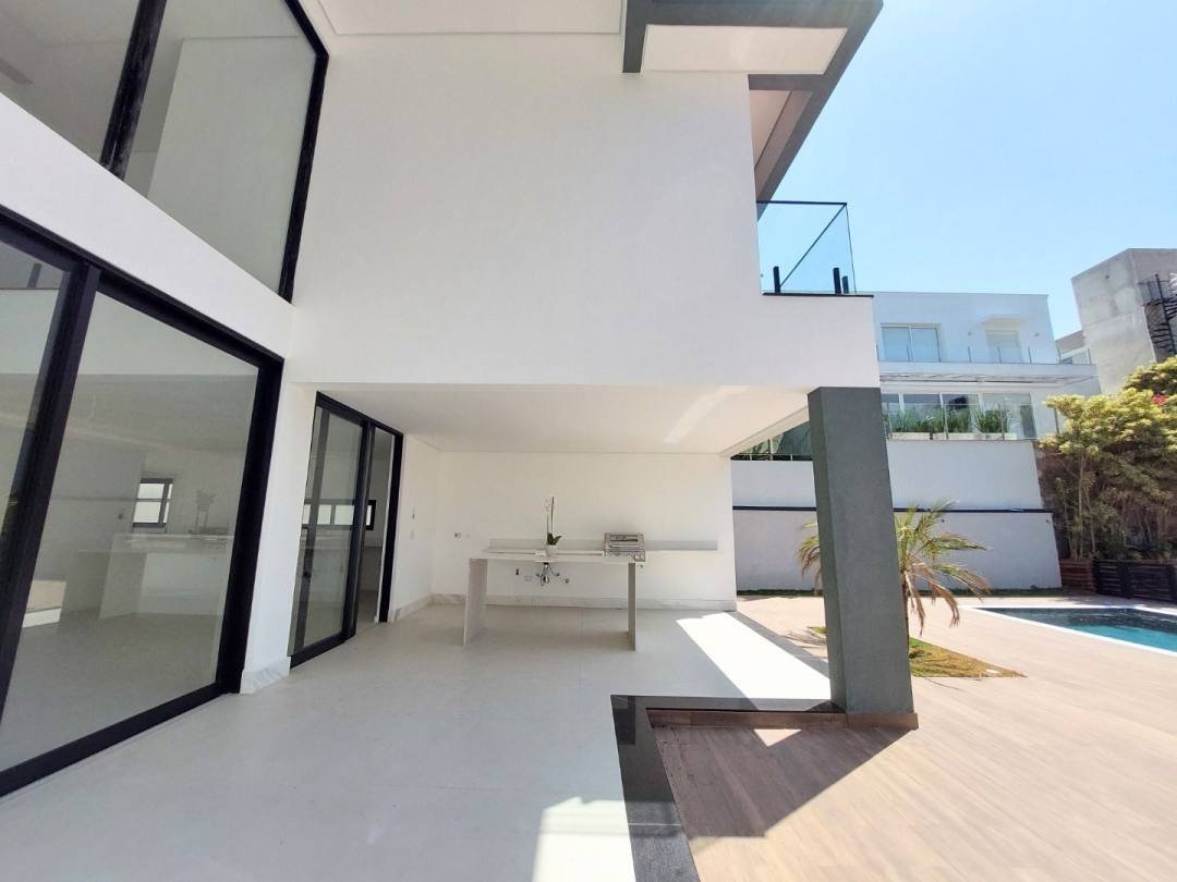 Casa de 377 m² Granja Viana, foto 51 de 71