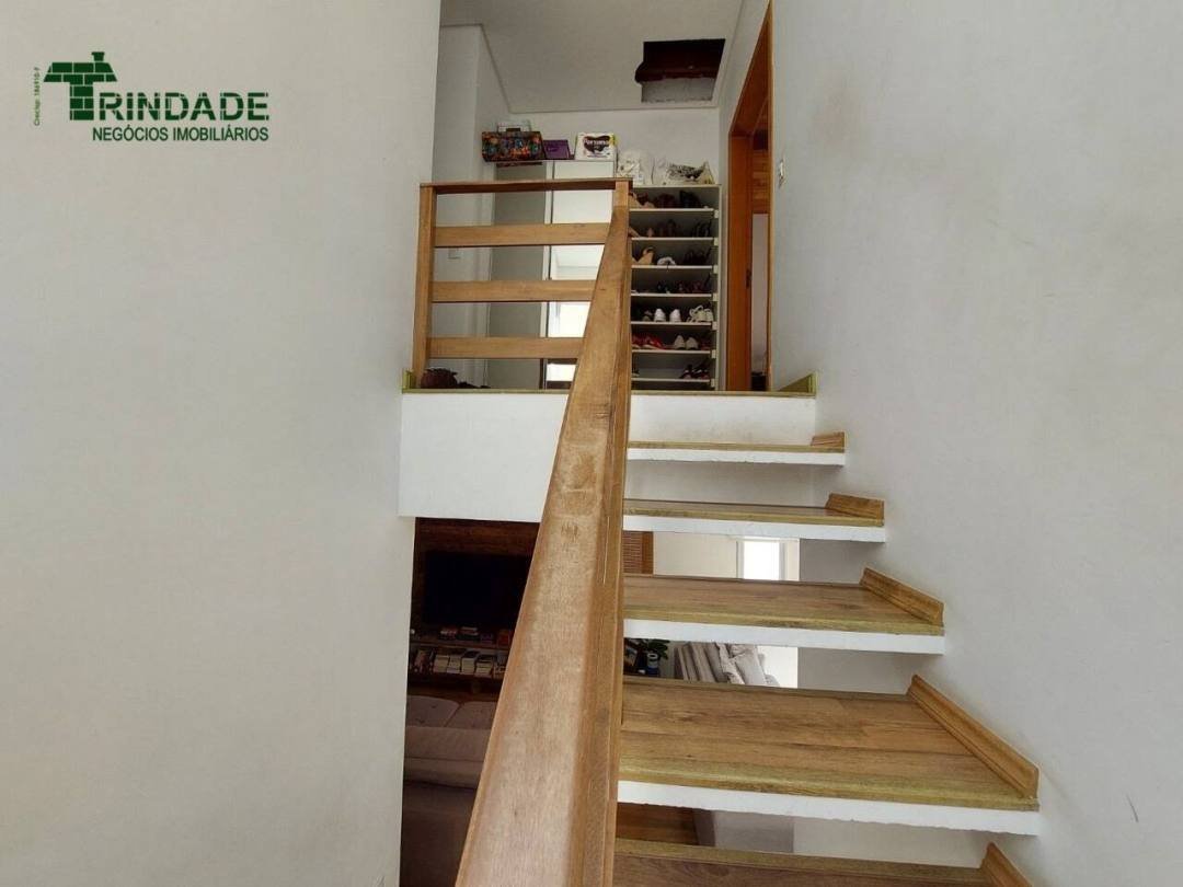Casa com 4 dormitórios, 248 m², foto 21 de 60