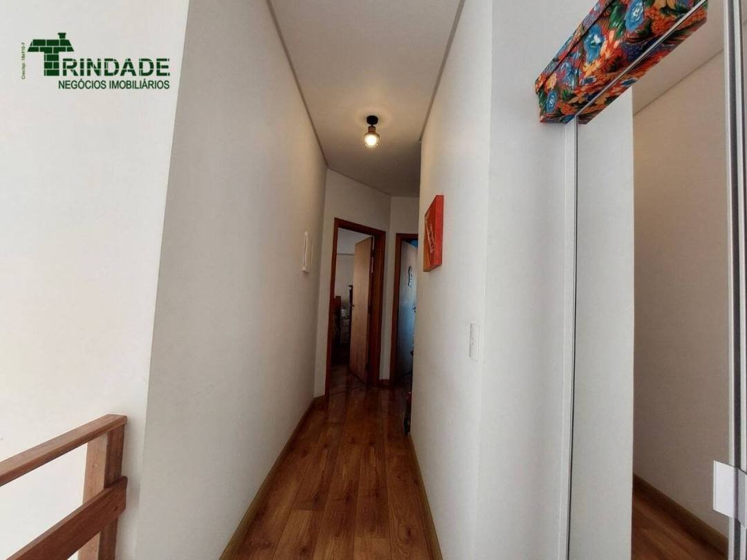 Casa com 4 dormitórios, 248 m², foto 25 de 60