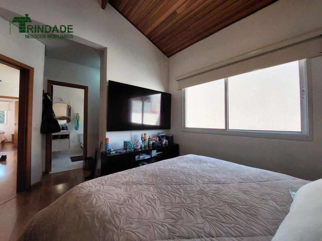 Casa com 4 dormitórios, 248 m², foto 31 de 60