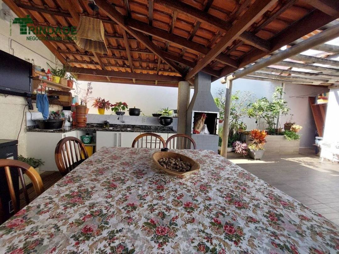 Casa com 4 dormitórios, 248 m², foto 36 de 60