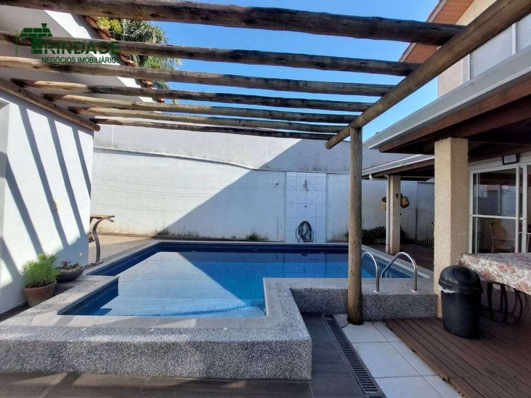Casa com 4 dormitórios, 248 m², foto 39 de 60
