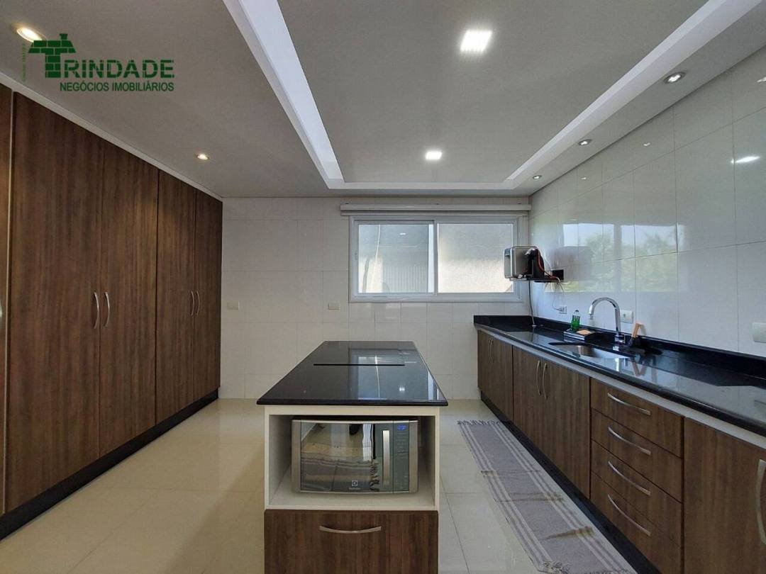 Casa com 3 dormitórios, 290 m², foto 11 de 59