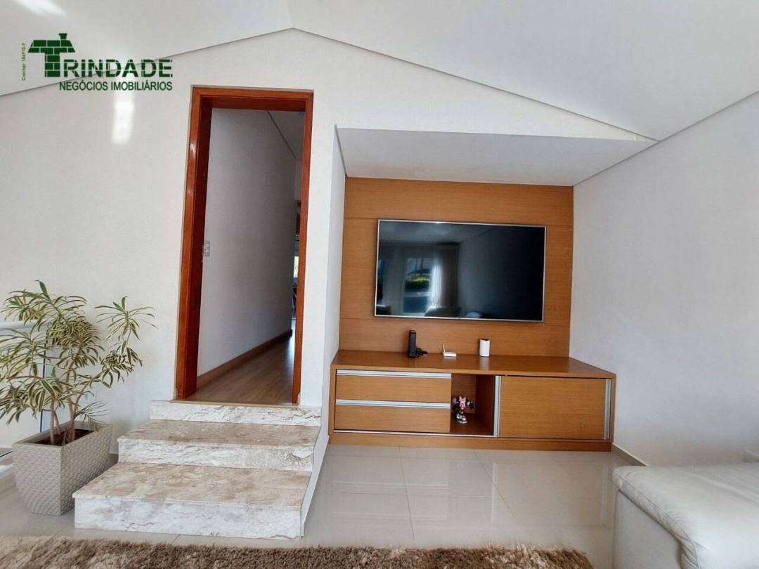 Casa com 3 dormitórios, 290 m², foto 19 de 59