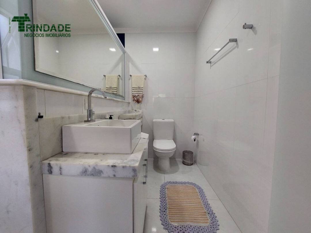 Casa com 3 dormitórios, 290 m², foto 34 de 59